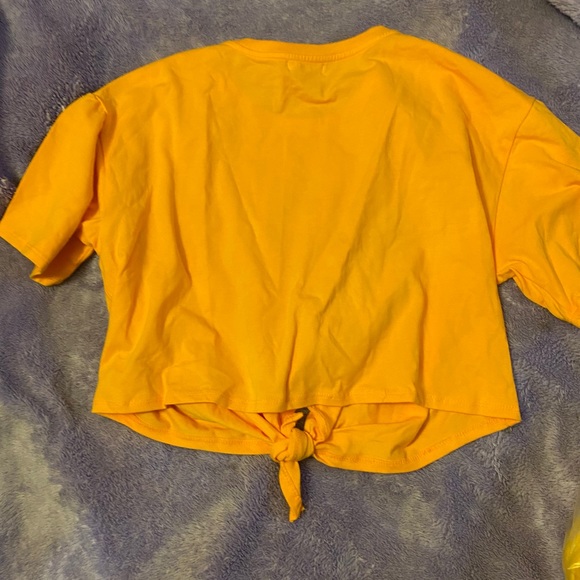 Summer front tie t-shirt - Picture 3 of 3